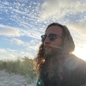 Meet your Posher, Eric